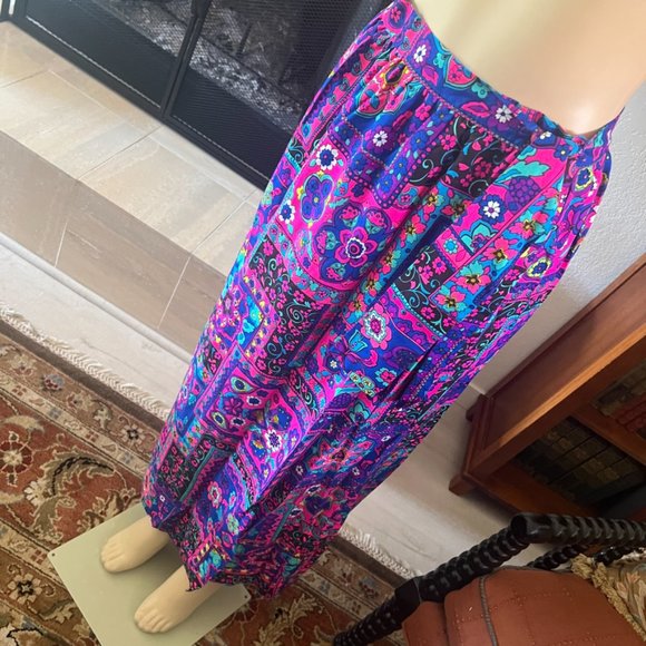 BEVERLY VOGUE Skirts Beverly Vogue Wrap Skirt Multi Colored Maxi